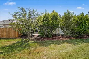 19 Mansfield Cir, Greensboro, NC 27455 - Photo 19