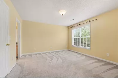 19 Mansfield Circle, Greensboro, NC 27455 - Photo 11