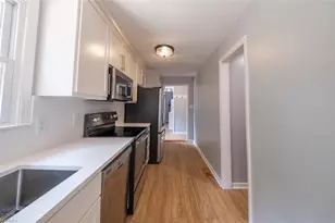 8311 Mapleway Ln, Greensboro, NC 27455 - Photo 17