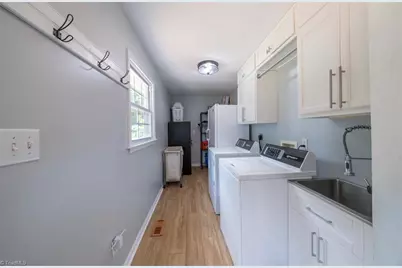 8311 Mapleway Lane, Greensboro, NC 27455 - Photo 33