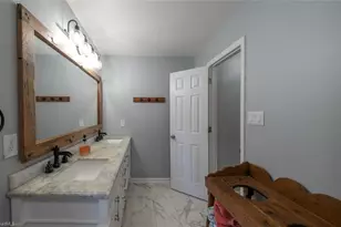 8311 Mapleway Ln, Greensboro, NC 27455 - Photo 23