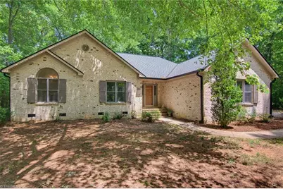 246 Hunters Glen Drive, Summerfield, NC 27358 - Photo 3