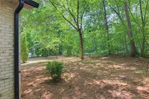 246 Hunters Glen Dr, Summerfield, NC 27358 - Photo 5