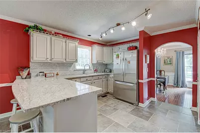 380 Hollinswood Avenue, Winston-Salem, NC 27103 - Photo 11