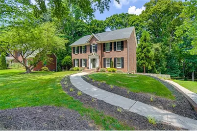 380 Hollinswood Avenue, Winston-Salem, NC 27103 - Photo 3