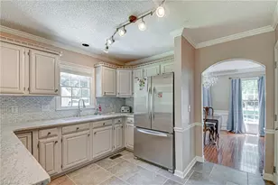 380 Hollinswood Ave, Winston-Salem, NC 27103 - Photo 11