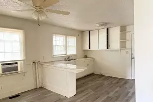 921 Watson St, Reidsville, NC 27320 - Photo 11