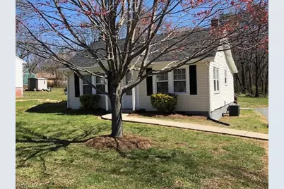 725 Baker Street, Reidsville, NC 27320 - Photo 3