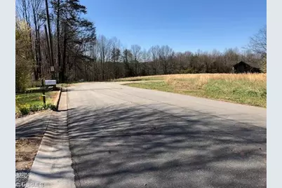 725 Baker Street, Reidsville, NC 27320 - Photo 5