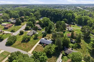 1802 Norwich Dr, Greensboro, NC 27410 - Photo 43