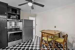 415 Davidson St, Thomasville, NC 27360 - Photo 11