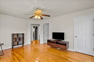 415 Davidson St, Thomasville, NC 27360 - Photo 5