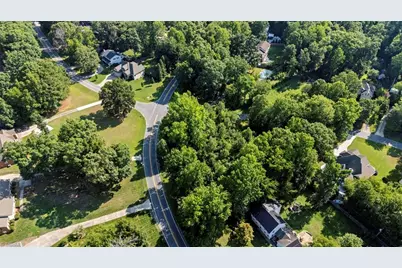 5303 Forest Oaks Drive, Greensboro, NC 27406 - Photo 9