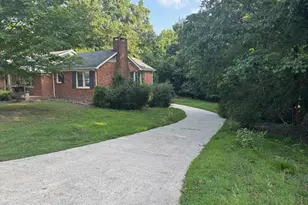 154 Mayclare Rd, Thomasville, NC 27360 - Photo 3
