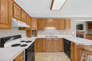 5963 Southrock St, Seagrove, NC 27341 - Photo 11
