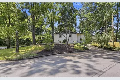 1207 Cliffwood Drive, Greensboro, NC 27406 - Photo 21