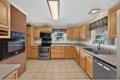 4010 Kernersville Road, Winston-Salem, NC 27107 - Photo 15