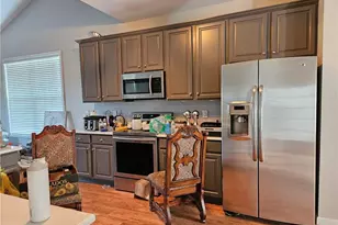 407 Timbercreek Dr, McLeansville, NC 27301 - Photo 5