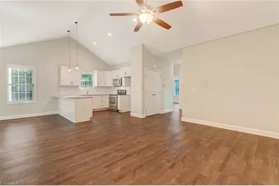 2222 St James Drive, Reidsville, NC 27320 - Photo 5