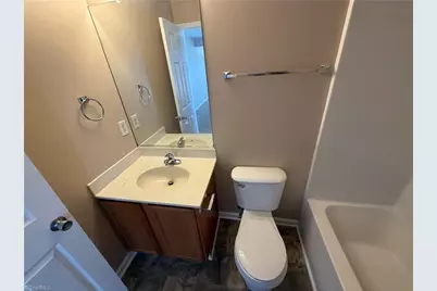 3608 Sherbourne Lane, Greensboro, NC 27405 - Photo 9