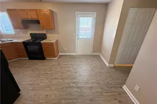 3608 Sherbourne Ln, Greensboro, NC 27405 - Photo 5