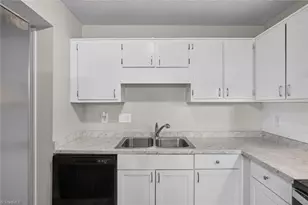 4219 Edith Ln, Greensboro, NC 27409 - Photo 13