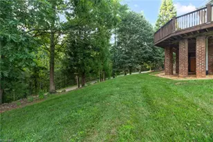 175 Sandtrap Ln, Pilot Mountain, NC 27041 - Photo 37