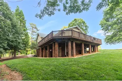 175 Sandtrap Lane, Pilot Mountain, NC 27041 - Photo 37
