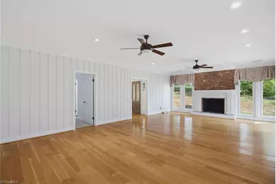 175 Sandtrap Lane, Pilot Mountain, NC 27041 - Photo 7
