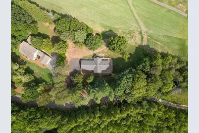 175 Sandtrap Lane, Pilot Mountain, NC 27041 - Photo 41