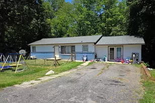 477 Hilltop Acres St, North Wilkesboro, NC 28659 - Photo 11