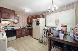 4120 Sunflower Cir, Winston-Salem, NC 27105 - Photo 5