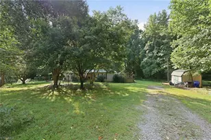 112 Goneaway Ln, Cleveland, NC 27013 - Photo 3