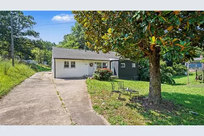 2224 Greensboro Street Extension, Lexington, NC 27295 - Photo 3
