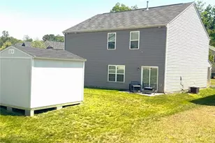 5021 Black Frst Dr, Greensboro, NC 27405 - Photo 17