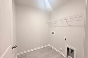 216 Stamm Dr, Greensboro, NC 27455 - Photo 11