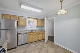 209 N Rotary Dr, High Point, NC 27262 - Photo 5