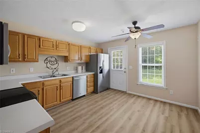 2554 Ambassador Court, High Point, NC 27265 - Photo 7