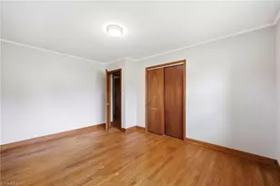 305 Meadowbrook Dr, Burlington, NC 27215 - Photo 15