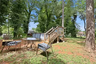 305 Meadowbrook Dr, Burlington, NC 27215 - Photo 21
