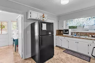 207 Liberty St, Asheboro, NC 27203 - Photo 9