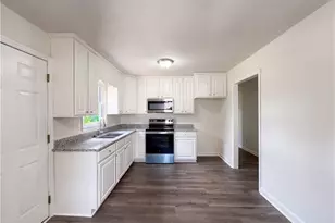 1131 Manorwood Dr, Kernersville, NC 27284 - Photo 5