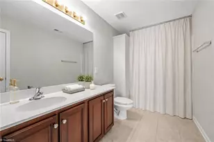 1004 Gretchen Ln, Greensboro, NC 27410 - Photo 13
