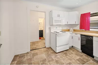 208 Carson Road, Pilot Mountain, NC 27041 - Photo 11