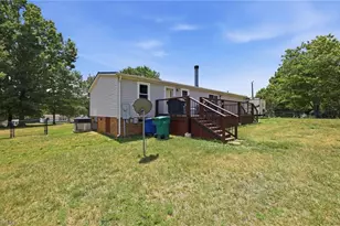 180 B Austin Dr, Eden, NC 27288 - Photo 5