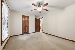 4302 Lawndale Dr, Greensboro, NC 27455 - Photo 19