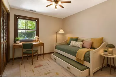 4302 Lawndale Drive, Greensboro, NC 27455 - Photo 21