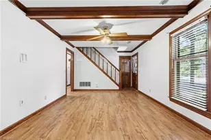 4302 Lawndale Dr, Greensboro, NC 27455 - Photo 9