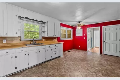 4678 Saints Delight Church Road, Kernersville, NC 27284 - Photo 9