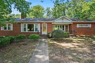 807 E Salisbury St, Asheboro, NC 27203 - Photo 1
